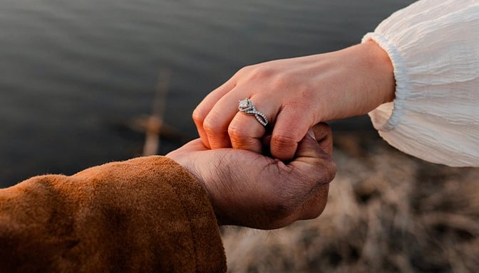 Curiosidades y significado del anillo de compromiso