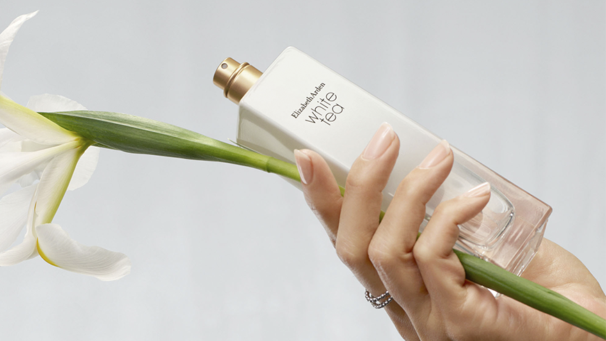 Deléitate con White Tea, la nueva fragancia de Elizabeth Arden